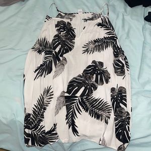 Old navy black and white tank top